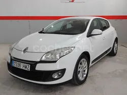 Blanco Usado 2012 Renault Mégane III Dynamique Berlina | 4900 € (Precio justo)