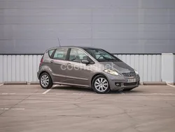 Gris / plata Usado 2005 Mercedes A200 Elegance Monovolumen | 2690 € (Un poco caro)
