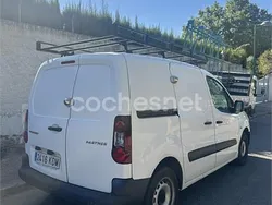Blanco Usado 2016 Peugeot Partner Tepee Access Monovolumen | 8300 € (Precio justo)