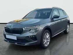 Amarillo Usado 2024 Skoda Kamiq Selection SUV | 21.790 € (Precio justo)