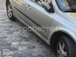 Verde Usado 2001 Renault Laguna II Authentique Berlina | 1800 € (Precio justo)