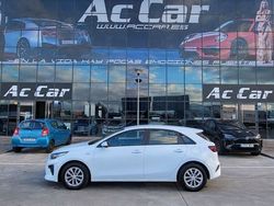 Blanco Usado 2019 Kia Ceed Berlina | 9900 €