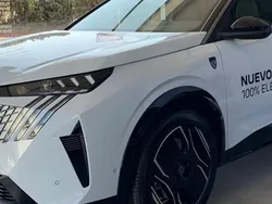 Blanco okenite Nuevo 2024 Peugeot e-3008 GT SUV | 42.600 € (Super precio)