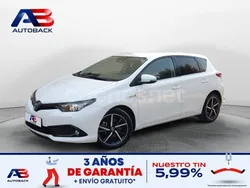 Blanco Usado 2018 Toyota Auris Hybrid Edition Berlina | 17.400 € (Precio justo)