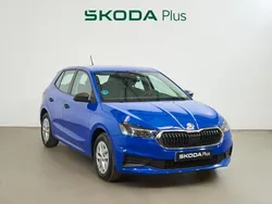 Azul Usado 2024 Skoda Fabia Essence Berlina | 15.900 € (Precio justo)