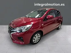 Rojo Usado 2024 Mitsubishi Space Star Motion Utilitario | 12.800 € (Precio justo)