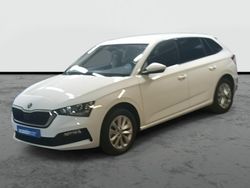 Blanco glaciar metalizado Usado 2023 Skoda Scala Ambition Utilitario | 16.990 € (Precio justo)