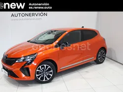 Naranja Usado 2024 Renault Clio V Techno Berlina | 17.800 € (Precio justo)