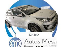 Gris / plata Usado 2021 Kia Rio Berlina | 18.000 €