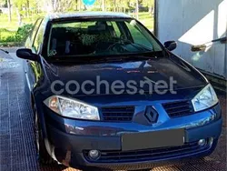 Gris / plata Usado 2005 Renault Mégane II Dynamique Berlina | 3000 € (Buen precio)