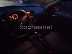 Azul Usado 2002 Opel Astra Club Berlina | 2500 €