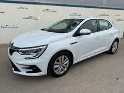 Blanco Usado 2022 Renault Mégane IV Intens Utilitario | 16.900 € (Buen precio)