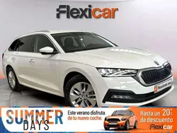 Blanco Usado 2023 Skoda Octavia Ambition Familiar | 21.990 € (Super precio)
