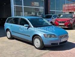 Azul Usado 2005 Volvo V50 Kinetic Familiar | 3900 €