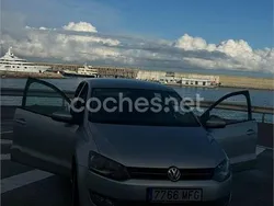 Gris / plata Usado 2010 VW Polo Advance Berlina | 7500 € (Precio justo)