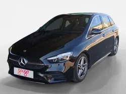 Negro Usado 2024 Mercedes B180 Monovolumen | 34.400 € (Un poco caro)