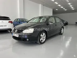 Negro Usado 2006 VW Golf V Sportline Berlina | 4400 € (Buen precio)