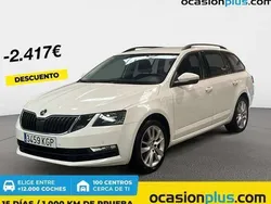 Blanco Usado 2018 Skoda Octavia Familiar | 11.955 €