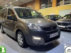 Usado 2017 Peugeot Partner Tepee Outdoor Monovolumen | 13.990 €
