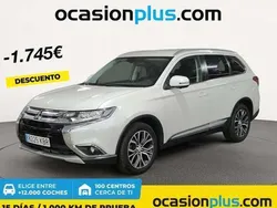 Blanco Usado 2017 Mitsubishi Outlander Motion SUV | 17.046 € (Precio justo)