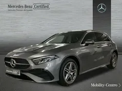 Mountaingrau met. Usado 2024 Mercedes A250 AMG line Utilitario | 46.500 € (Caro)