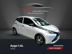 Gris / plata Usado 2015 Toyota Aygo X-cite Utilitario | 5990 € (Un poco caro)