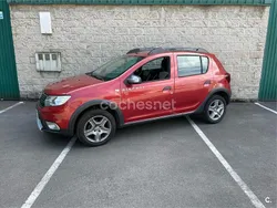 Rojo Usado 2017 Dacia Sandero Stepway Utilitario | 9400 € (Precio justo)