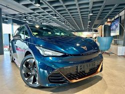 Azul Nuevo 2024 Cupra Born e-Boost Utilitario | 31.890 € (Precio justo)