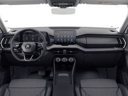Blanco Usado 2024 Skoda Kodiaq Selection SUV | 46.000 € (Un poco caro)