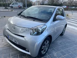 Toyota iQ