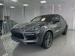 Gris / plata Usado 2022 Porsche Cayenne SUV | 74.990 € (Super precio)