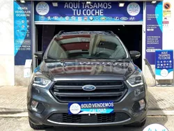 Gris / plata Usado 2016 Ford Kuga ST-Line SUV | 16.995 € (Un poco caro)