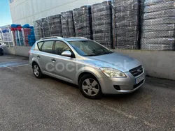 Gris / plata Usado 2008 Kia Ceed Active Berlina | 6999 € (Buen precio)