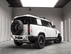 Blanco Usado 2020 Land Rover Defender SE SUV | 64.999 € (Precio justo)