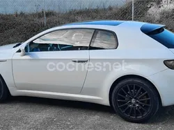 Blanco Usado 2006 Alfa Romeo Brera Distinctive Coupe | 7800 €