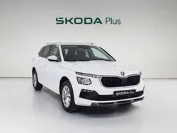 Blanco Usado 2024 Skoda Kamiq Selection SUV | 21.300 € (Precio justo)