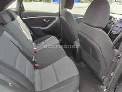 Negro Usado 2012 Hyundai i30 Berlina | 6500 € (Precio justo)