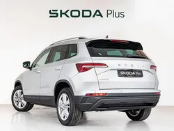 Gris / plata Nuevo 2025 Skoda Karoq Selection SUV | 31.500 € (Caro)