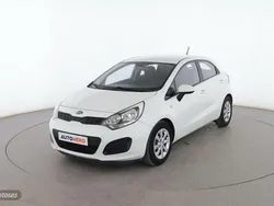 Blanco Usado 2014 Kia Rio Berlina | 8099 € (Precio justo)