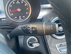 Gris / plata Usado 2017 Mercedes C250 Berlina | 28.500 € (Precio justo)