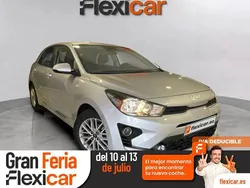 Gris Usado 2022 Kia Rio Sport Berlina | 12.990 € (Precio justo)