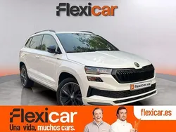 Blanco Usado 2022 Skoda Karoq SportLine SUV | 26.290 € (Un poco caro)