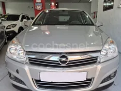 Gris / plata Usado 2014 Opel Corsa Color Edition Berlina | 4750 € (Buen precio)