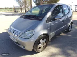 Gris Usado 2000 Mercedes A170 Avantgarde | 3000 €