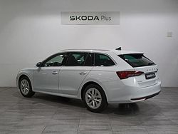 Blanco Usado 2025 Skoda Octavia Familiar | 30.900 € (Precio justo)
