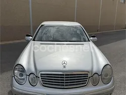 Gris / plata Usado 2002 Mercedes E270 Elegance Berlina | 5600 € (Precio justo)