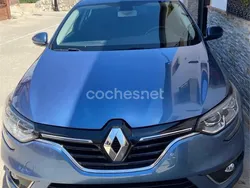 Azul Usado 2017 Renault Mégane IV Berlina | 9500 € (Super precio)