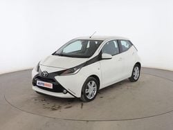 Blanco Usado 2017 Toyota Aygo X-play Utilitario | 10.599 € (Precio justo)