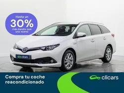 Blanco Usado 2019 Toyota Auris Touring Sports Active Familiar | 15.290 € (Precio justo)