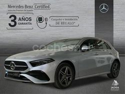 Plateado Usado 2023 Mercedes A250 AMG line Berlina | 33.990 € (Precio justo)